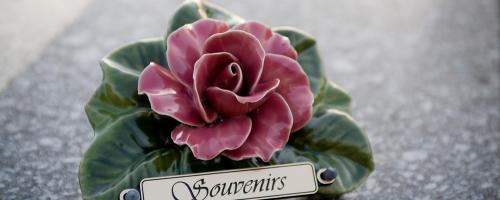 Article funéraire gravé sur mesure