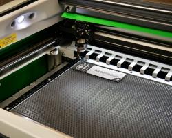 Table de découpe laser en nid d'abeille pour LS100EX